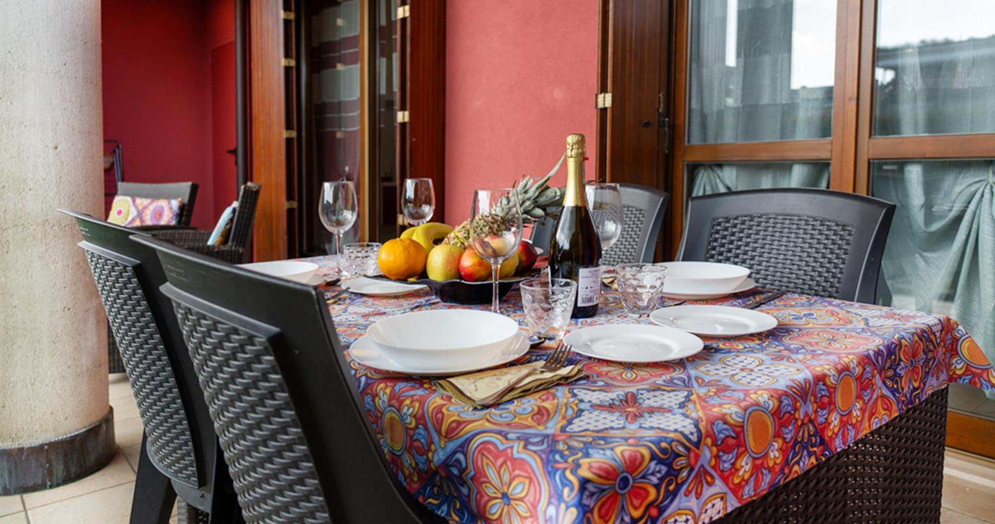 Oleandro Apartment - Featuring A Private Garden And Access To 5 Pools Desenzano del Garda Luaran gambar